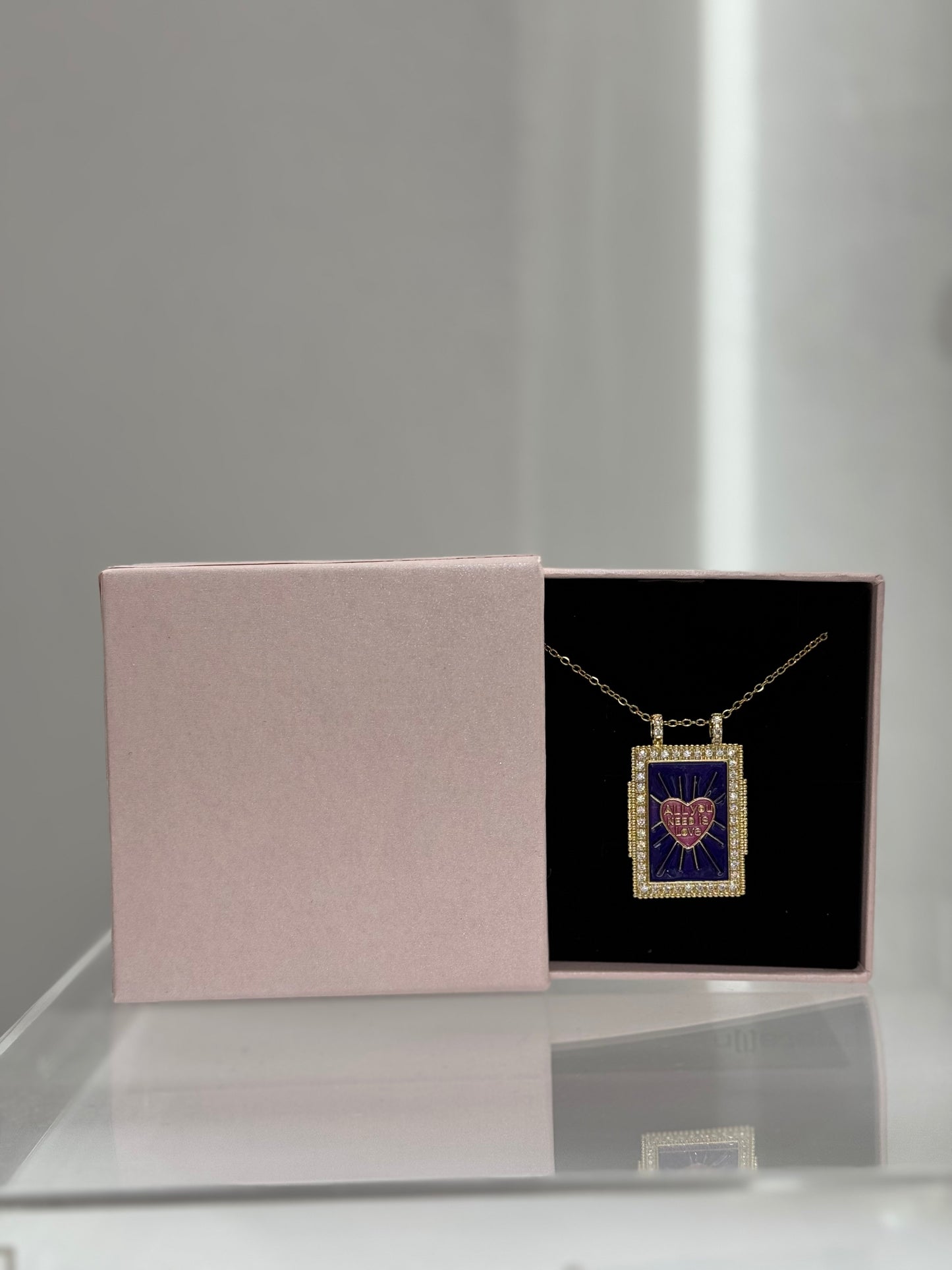 All you need is love Necklace