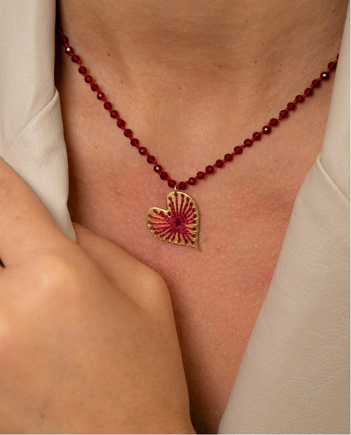 Heartfelt Grove Necklace Borbeux