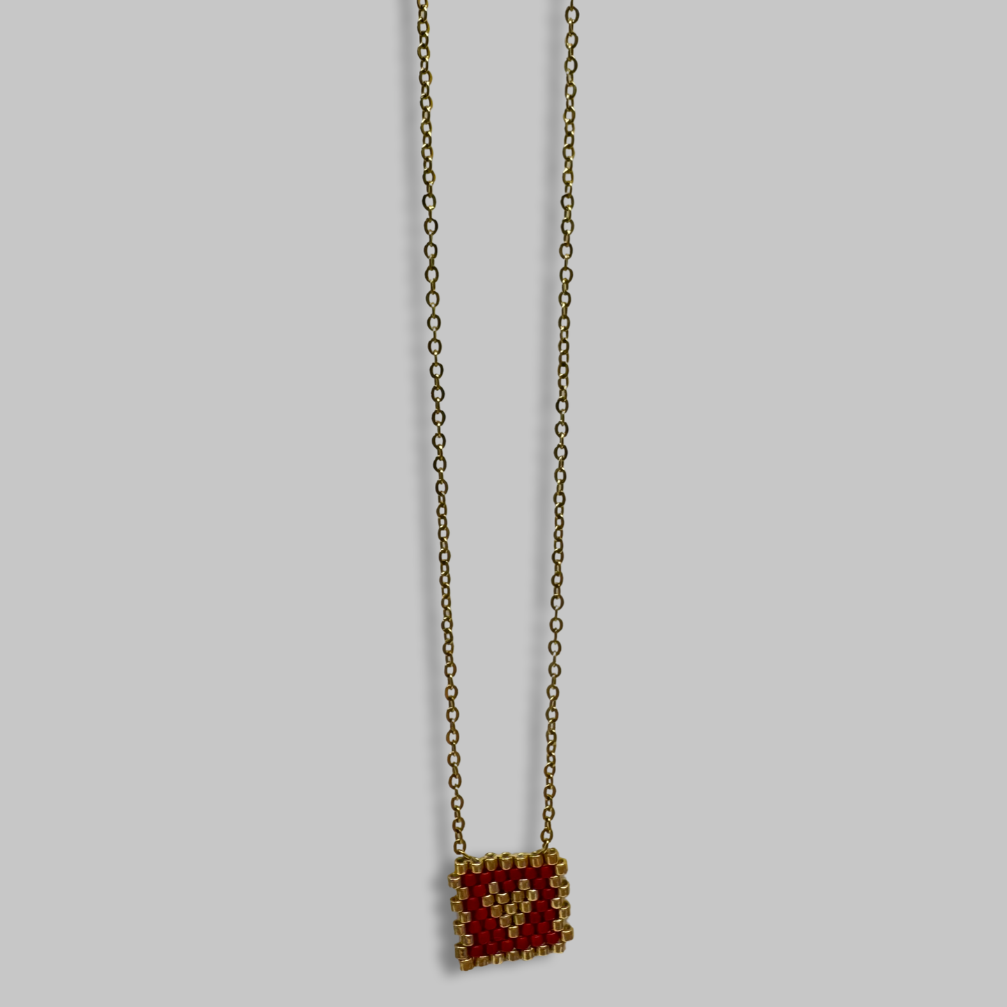 A more mio red / gold heart